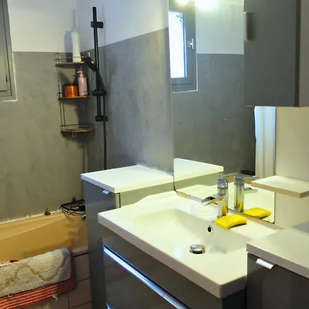 بيت للعطل Maison 8 Personnes - 3 Mn Du Centre D'ax, Barbecue, Randos, Thermes آكس ليه تيرْم
